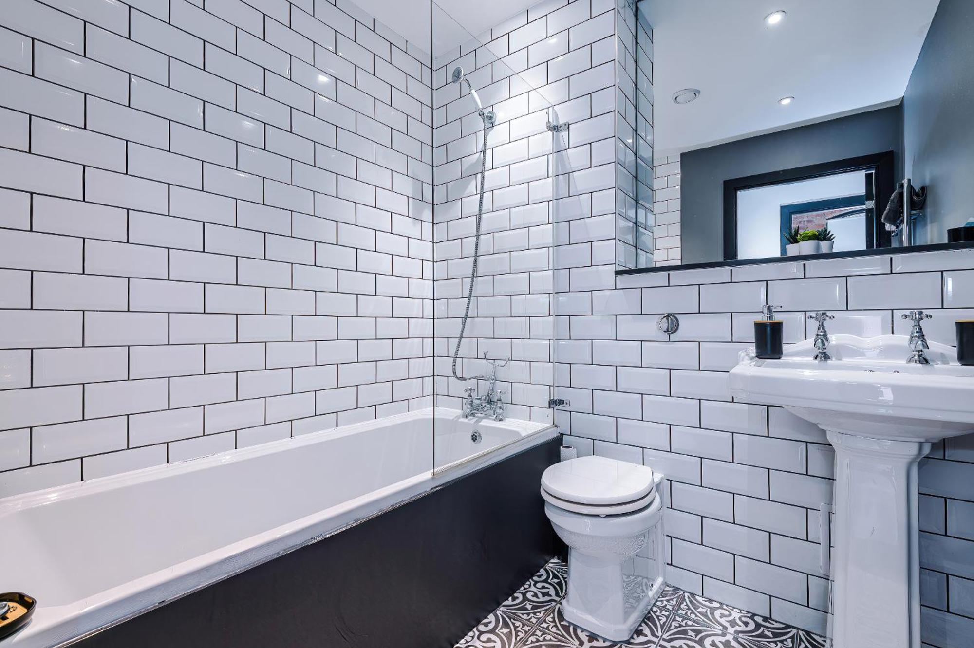 Luxury 2 King Beds In City Centre Leeds  Room photo